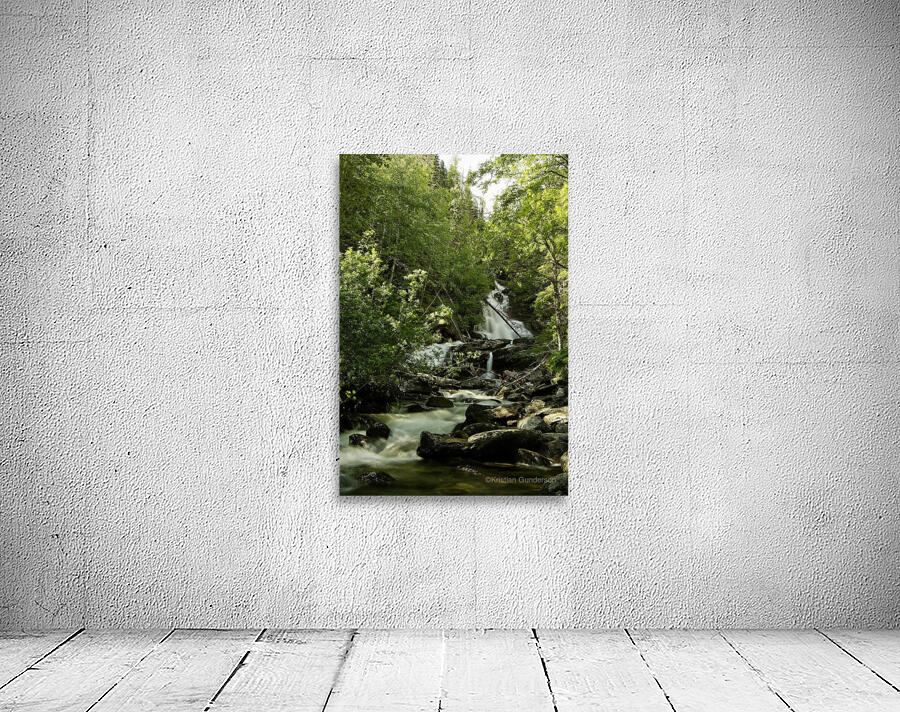 Bijoux Falls Wall Preview