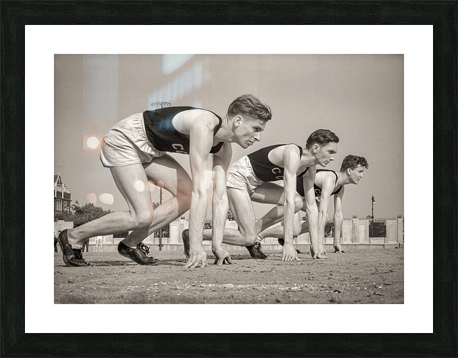 1940s THREE RUNNERS @ STARTING LINE FT RACE TRACK 231503 Picture Frame print