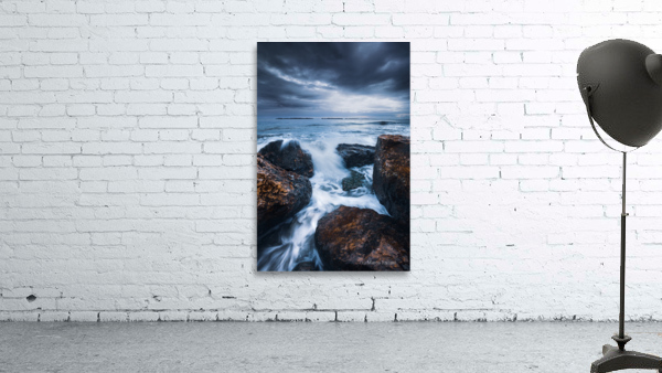 Wet rocks Wall Preview