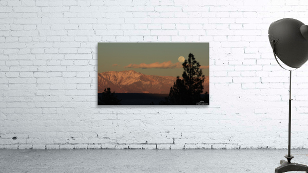 moonfullwhitemtnpk Wall Preview