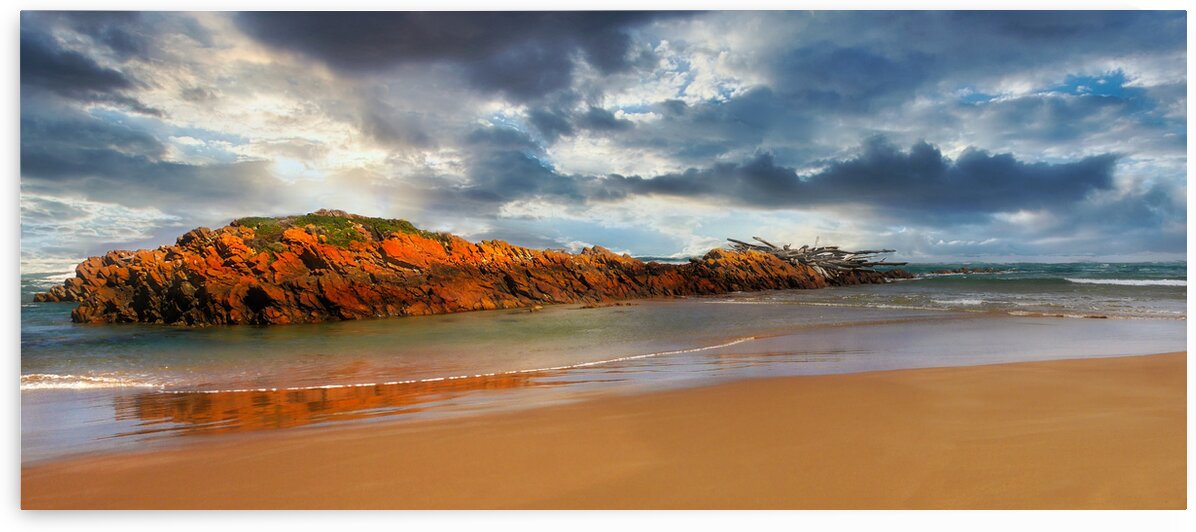 The Edge of the World - Panorama by Lexa Harpell