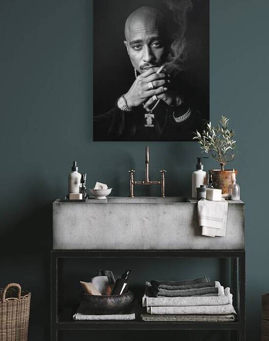 Tupac Shakur  by lagaleriedelamour