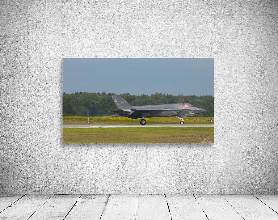 F22 Wall Preview