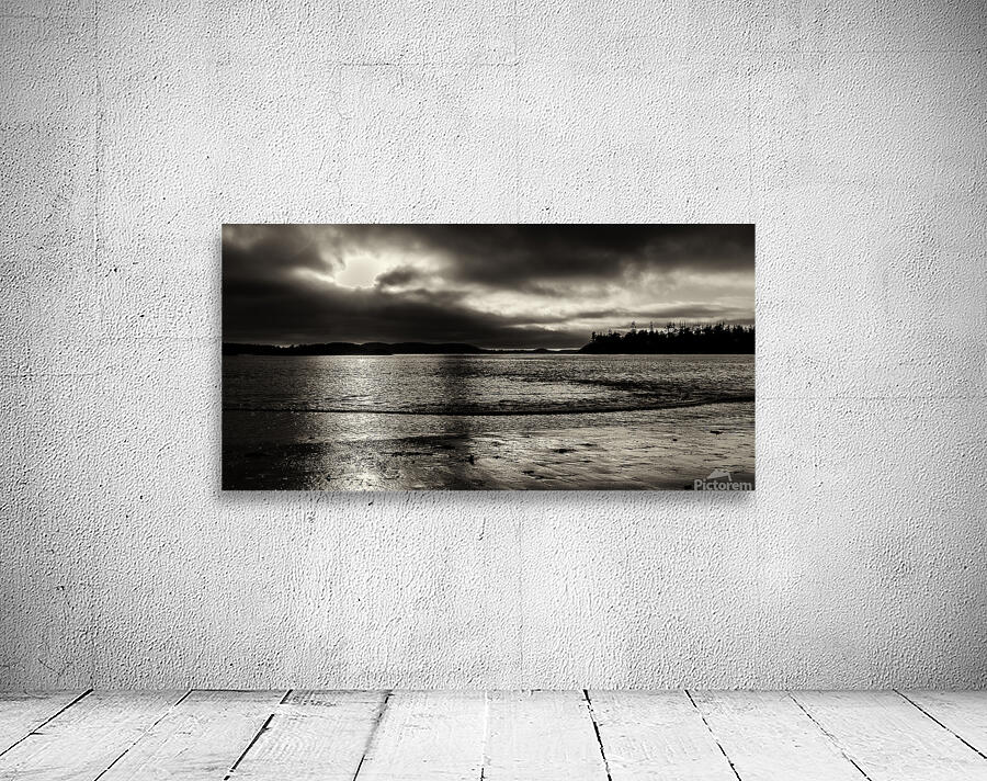 Mackenzie Beach Wall Preview
