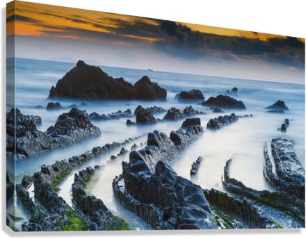 Barrika beach 10 Canvas Print