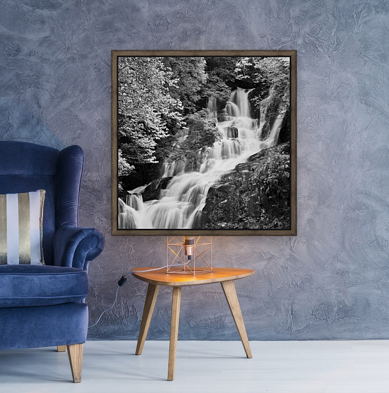 TORC WATERFALL Reproduction