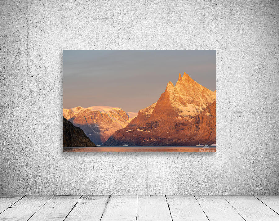  Greenlandic Mountain Sunset Wall Preview