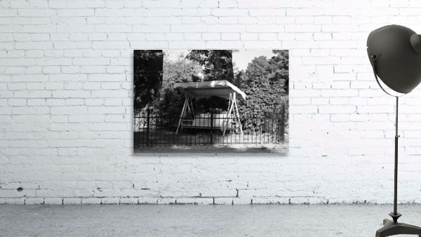 Covered swing Wall Preview