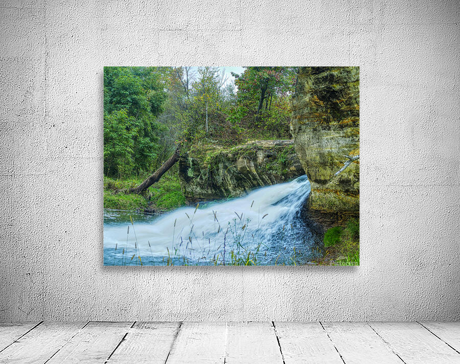 Hokah Falls Wall Preview