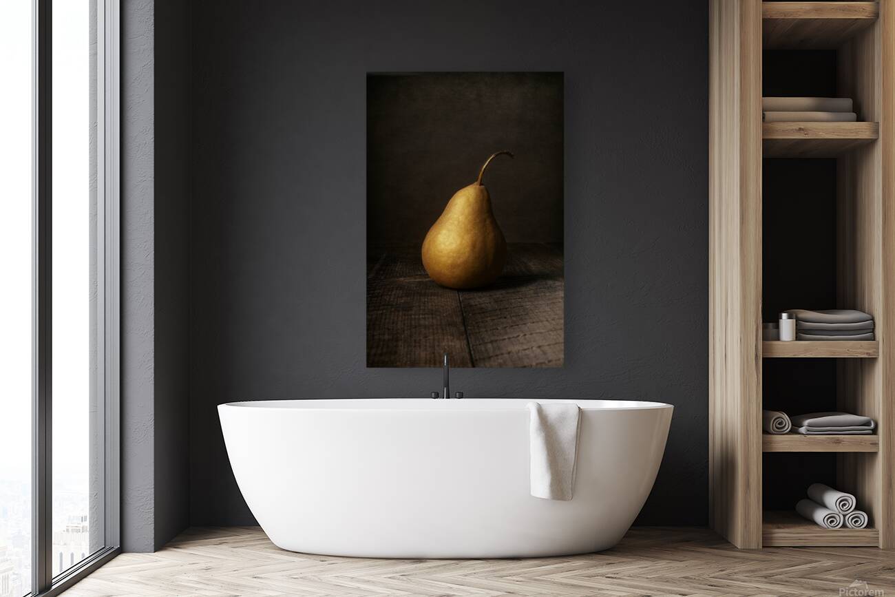 One Pear Reproduction