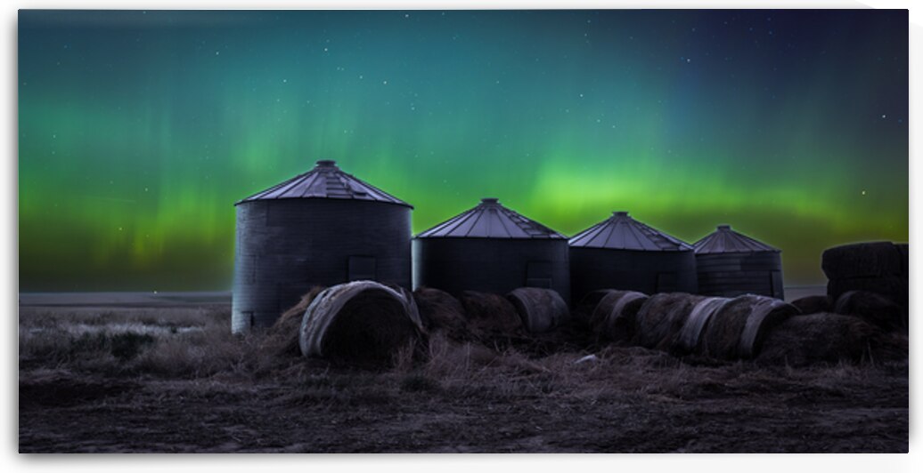 Abbot Silo Green Northern Lights - Eastern Colorado by Owen O Connor