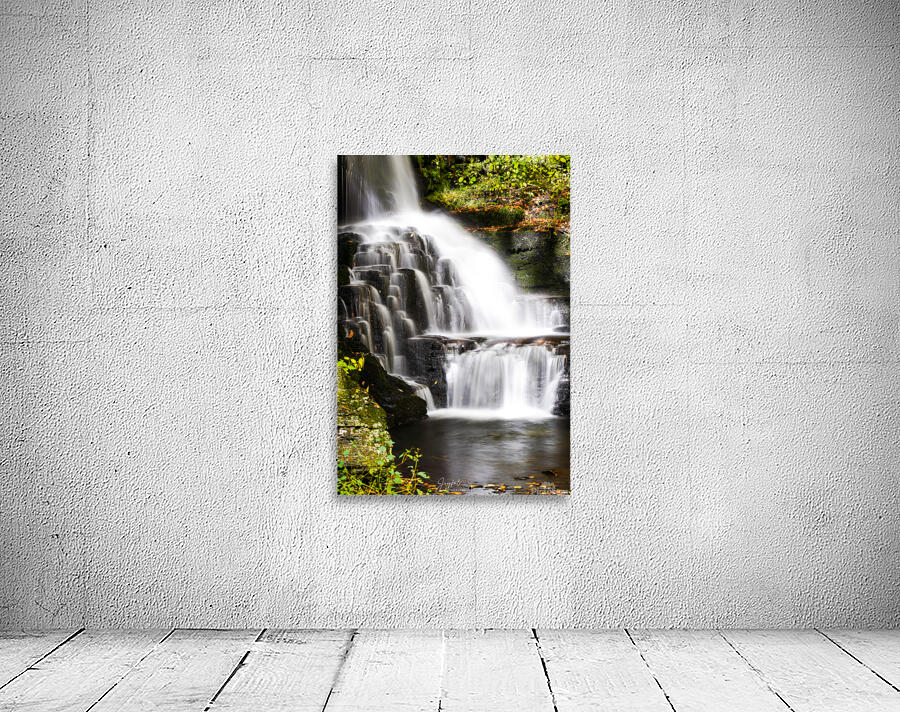 Geometric Falls Wall Preview