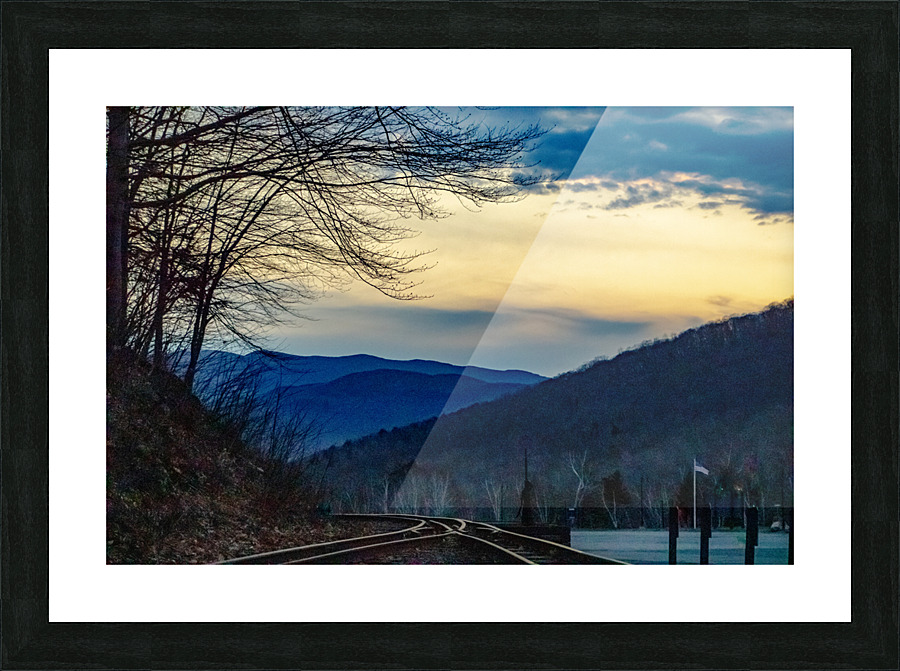 White mountain Picture Frame print