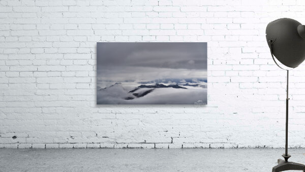 Mountain 36 W Wall Preview