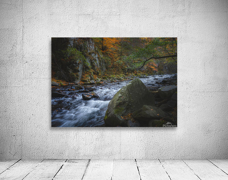 River 3 W Wall Preview