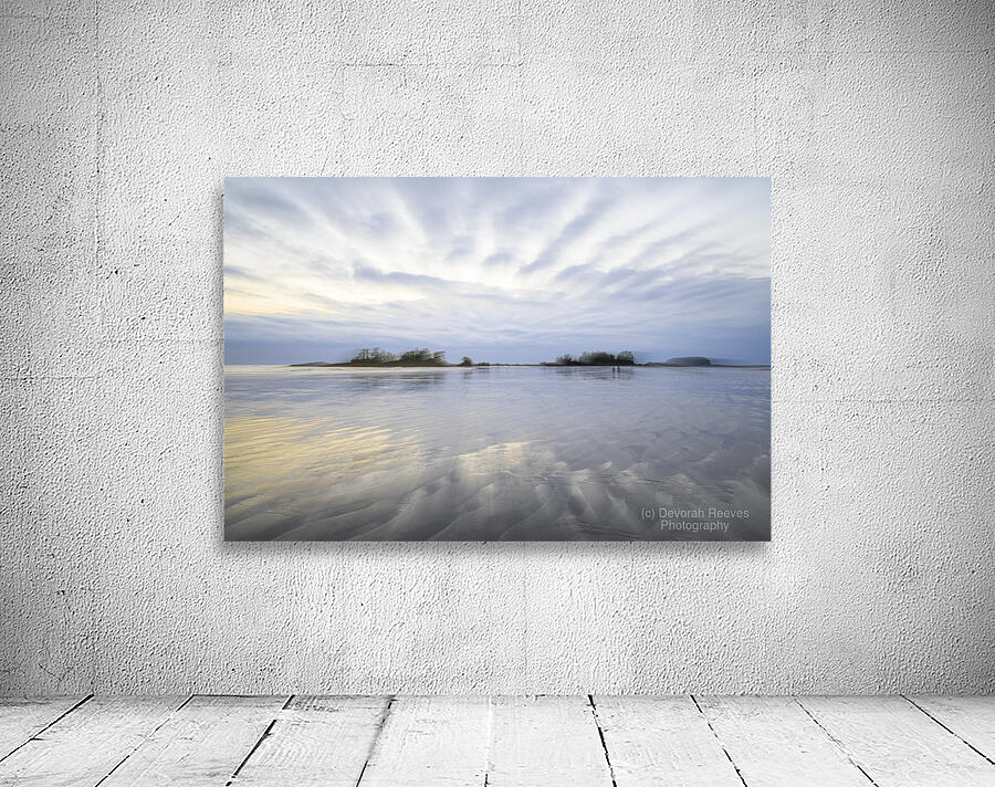 Walking In The Light - Tripping On The Rays Wall Preview