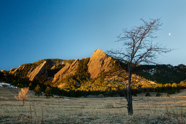 Waning Gibbous Moon Boulder Colorado Flatirons Early Morning Lig Téléchargement Numérique