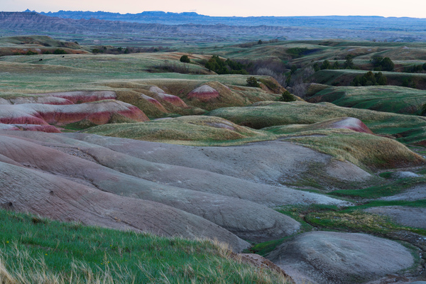 South Dakota Badlands and Refreshed Springtime Grasslands Téléchargement Numérique
