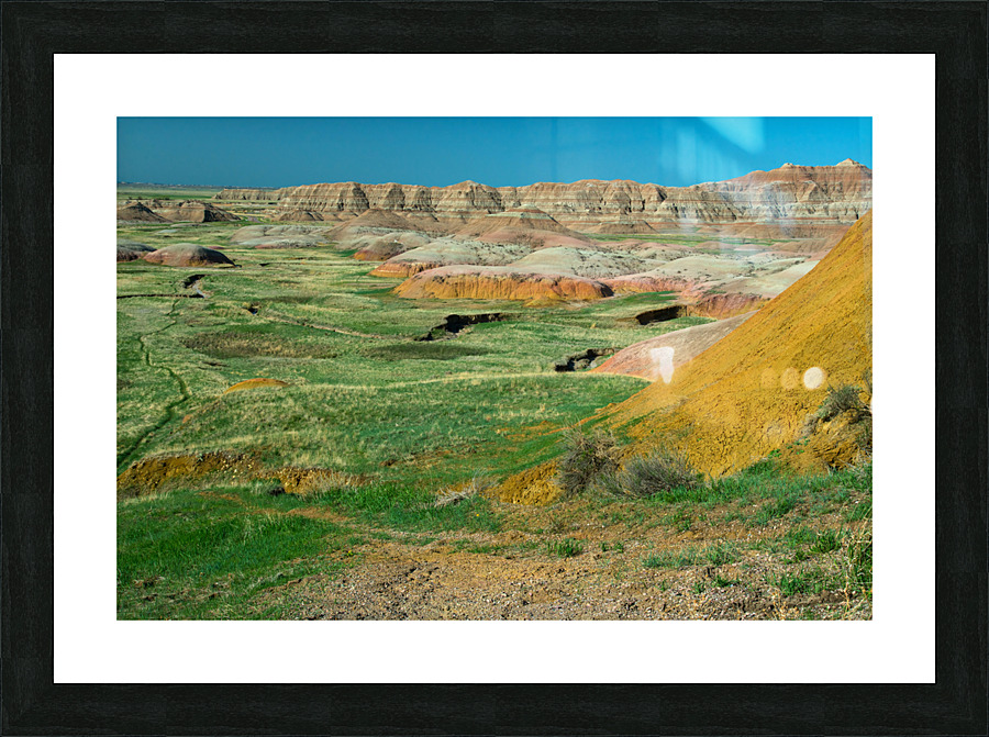 Colorful Layers - Geologic Splendor at Badlands Overlook Impression et Cadre photo
