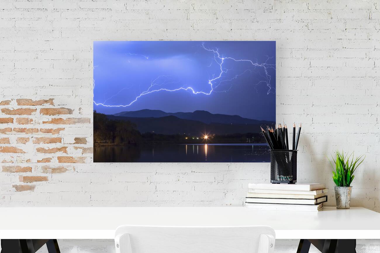 The Long Strike Reproduction