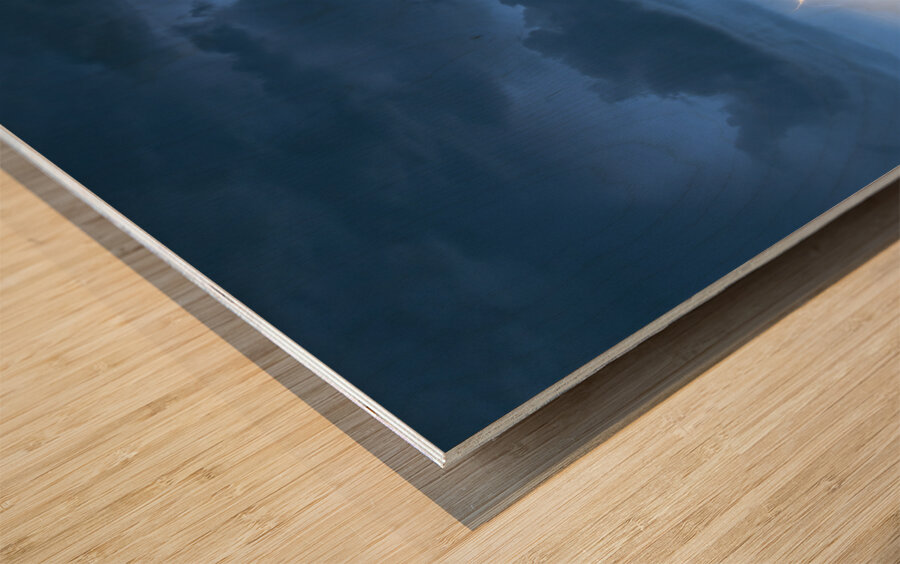 Skys Electric Vein Hooked Wood print