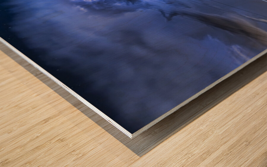 Electric Storm Lightning Burst in Night Sky Impression sur bois