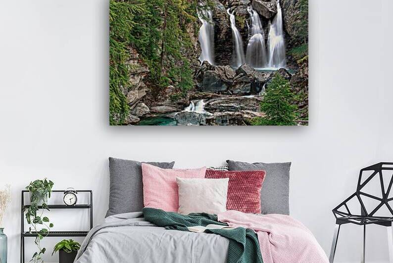 QUADRUPLE WATERFALL by Sergio Cerrato