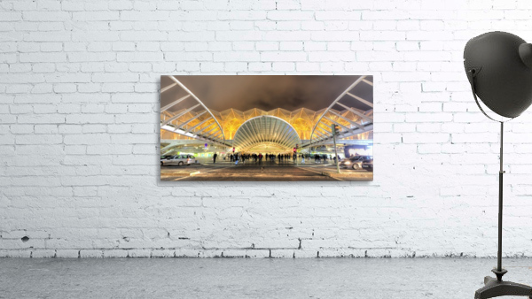 Oriente Station Wall Preview