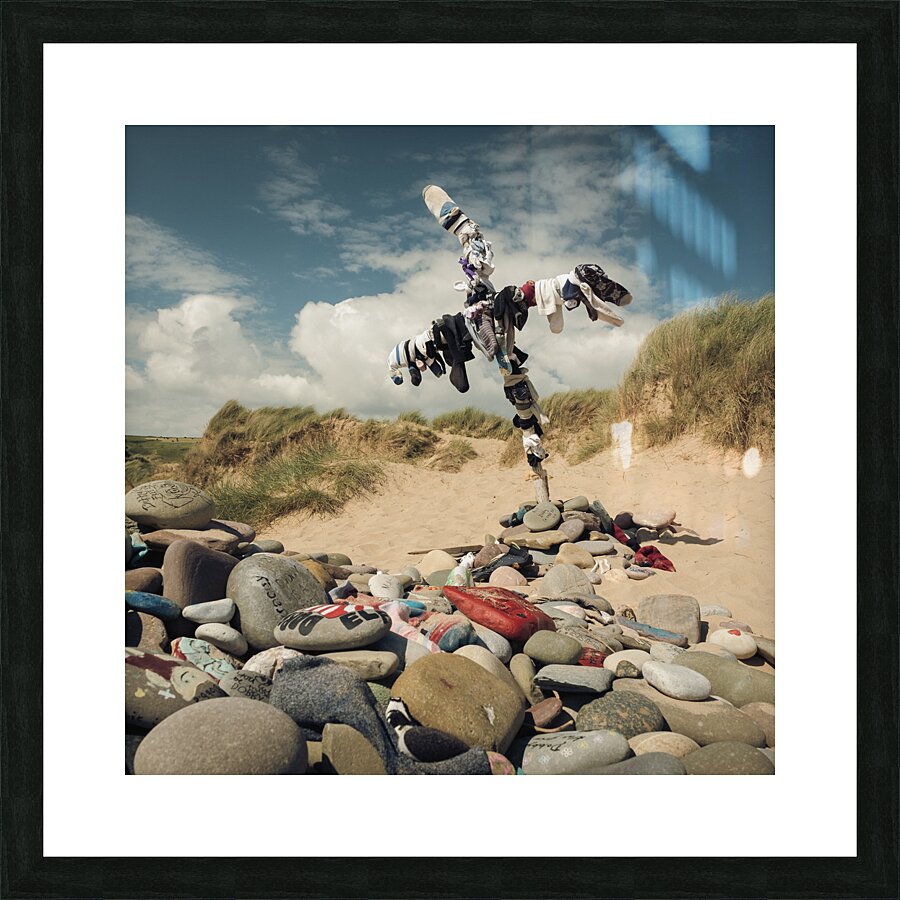 Dobbys Grave Picture Frame print