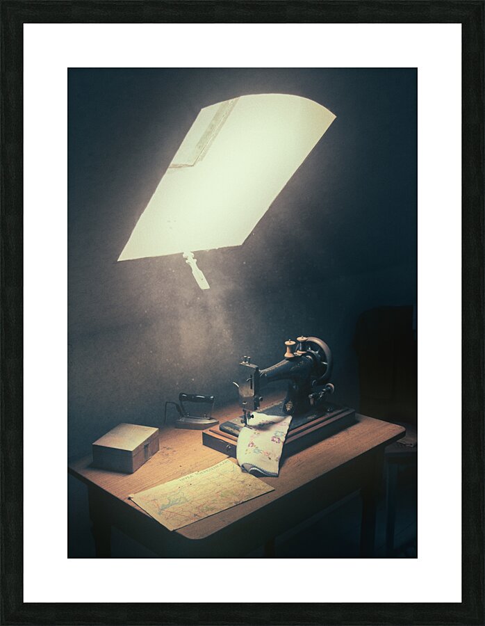 Old Sewing Machine Picture Frame print