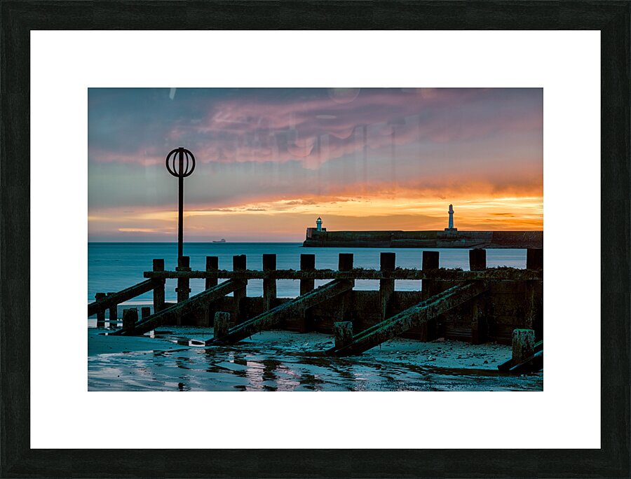 Aberdeen Harbour Sunrise Picture Frame print