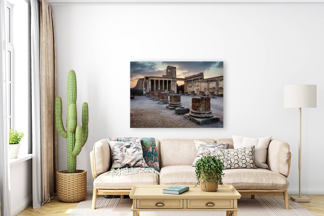 Pompeii Pillars Reproduction