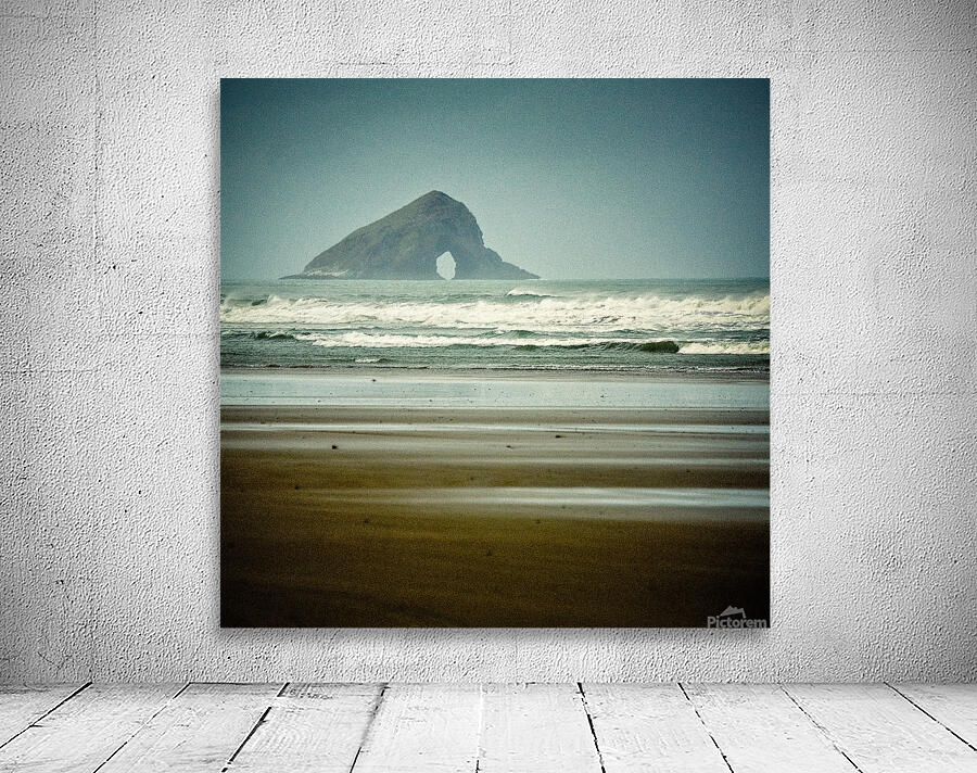 Matapia Island Wall Preview