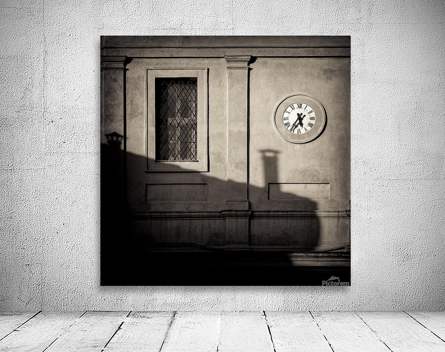 Siena Clock Wall Preview