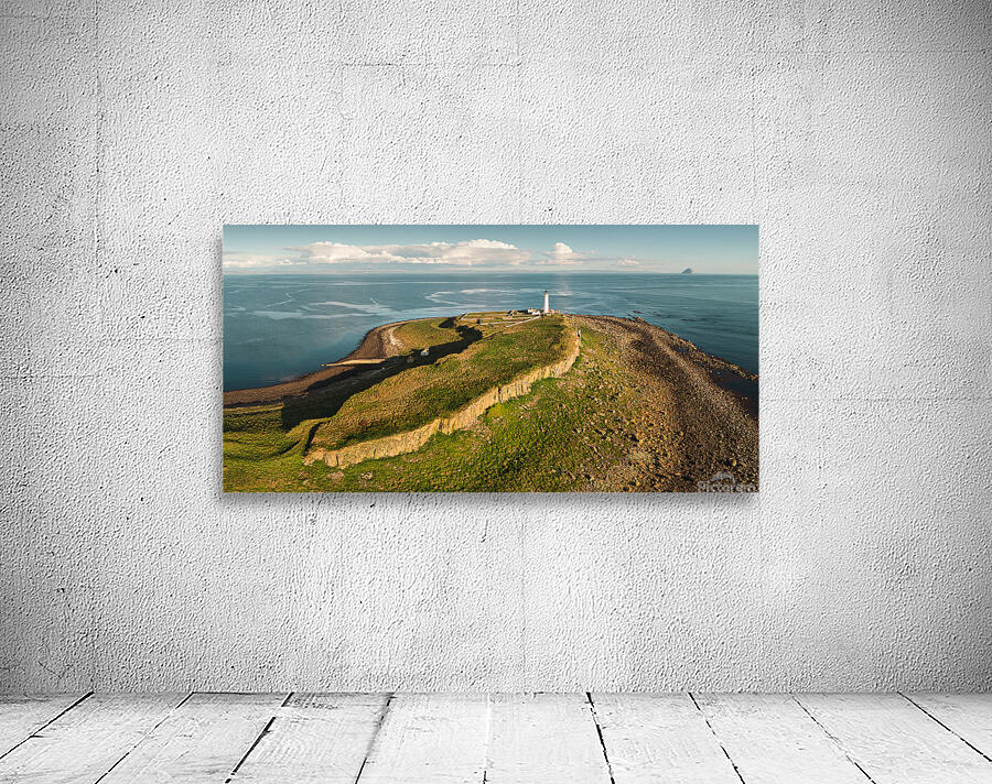 Pladda Lighthouse Wall Preview