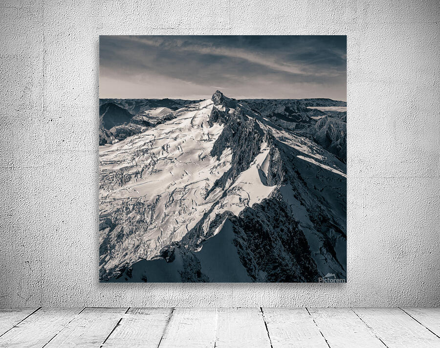 Lone Summit Wall Preview