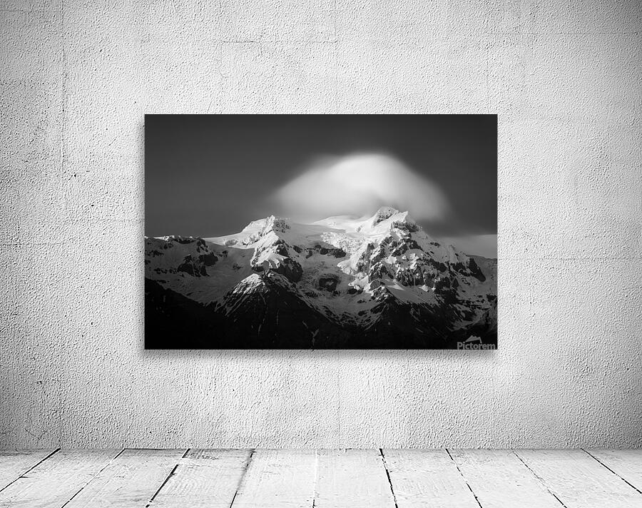 Svinafell Mountains Wall Preview