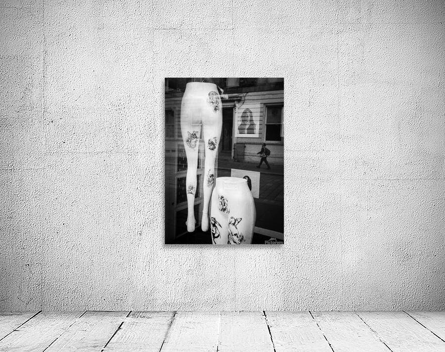 Glasgow Legs Wall Preview