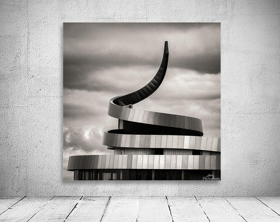 W Edinburgh Wall Preview