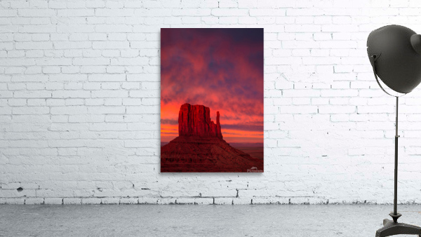 Last Light in Monument Valley Wall Preview