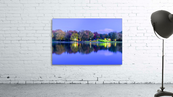 Beaver lake reflection Wall Preview