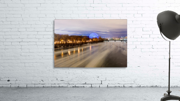 River flows Wall Preview