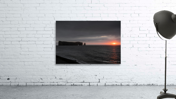 Rocher Perce Wall Preview