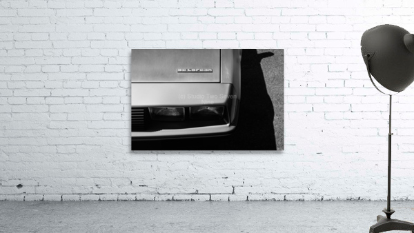 DeLorean Wall Preview