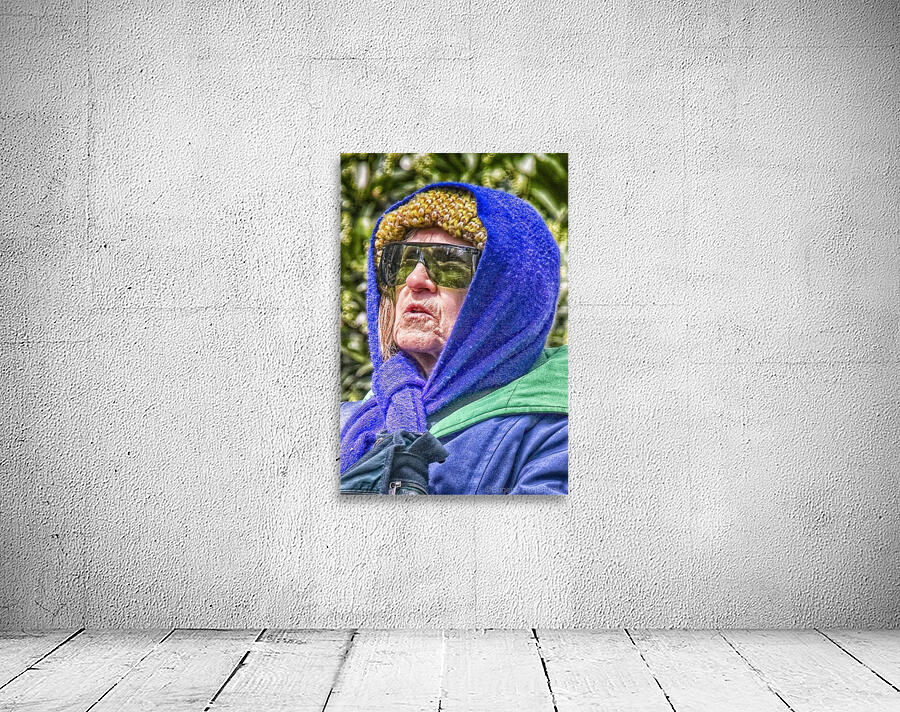 woman looking up Wall Preview
