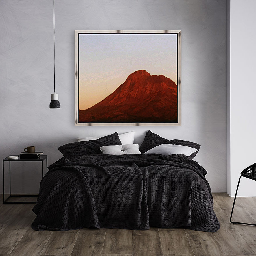 Red mountain side Reproduction