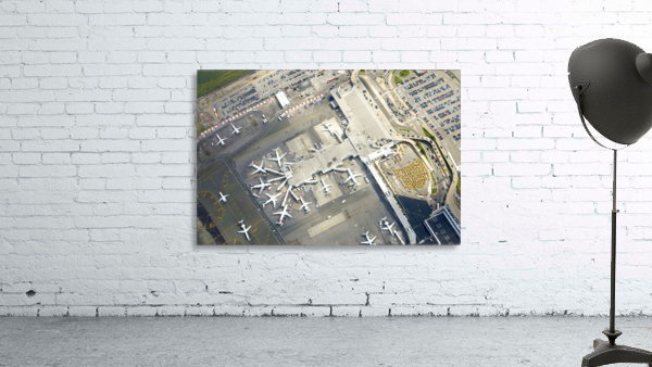 LaGuardia Wall Preview