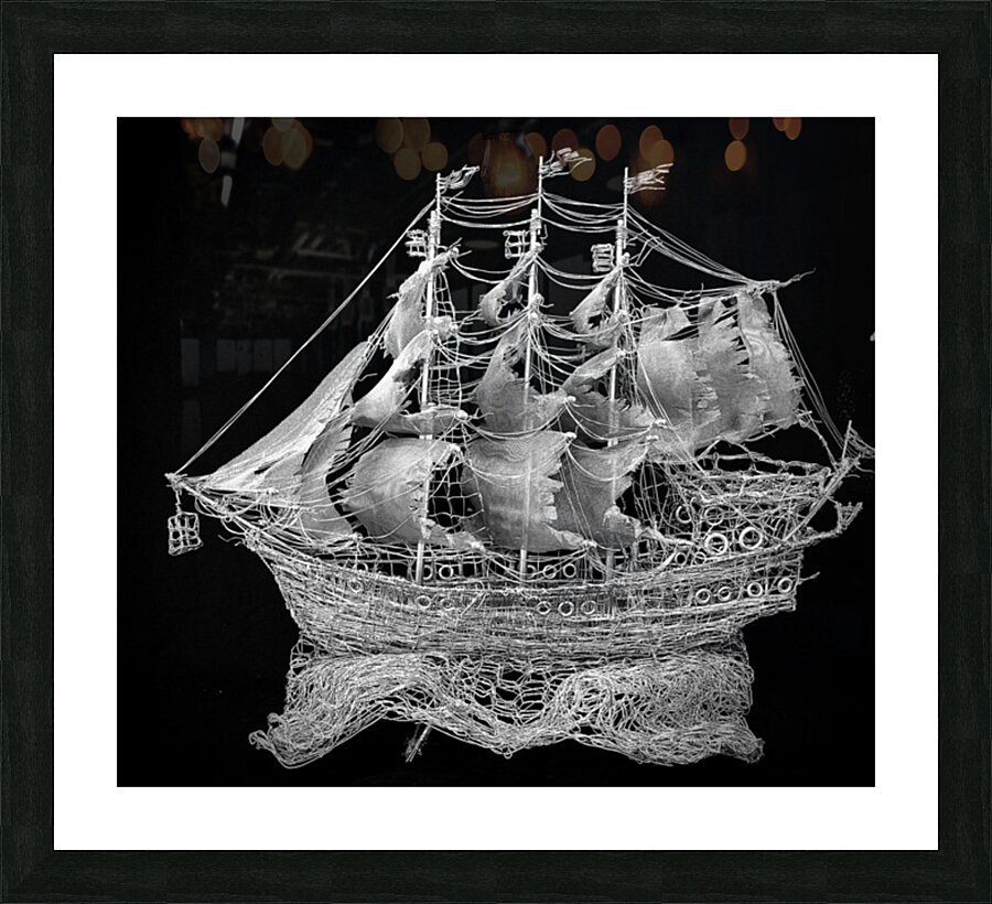 Sergey Shvetsov  e Silver Sail e Mix Media -  33x17x26 Picture Frame Printing