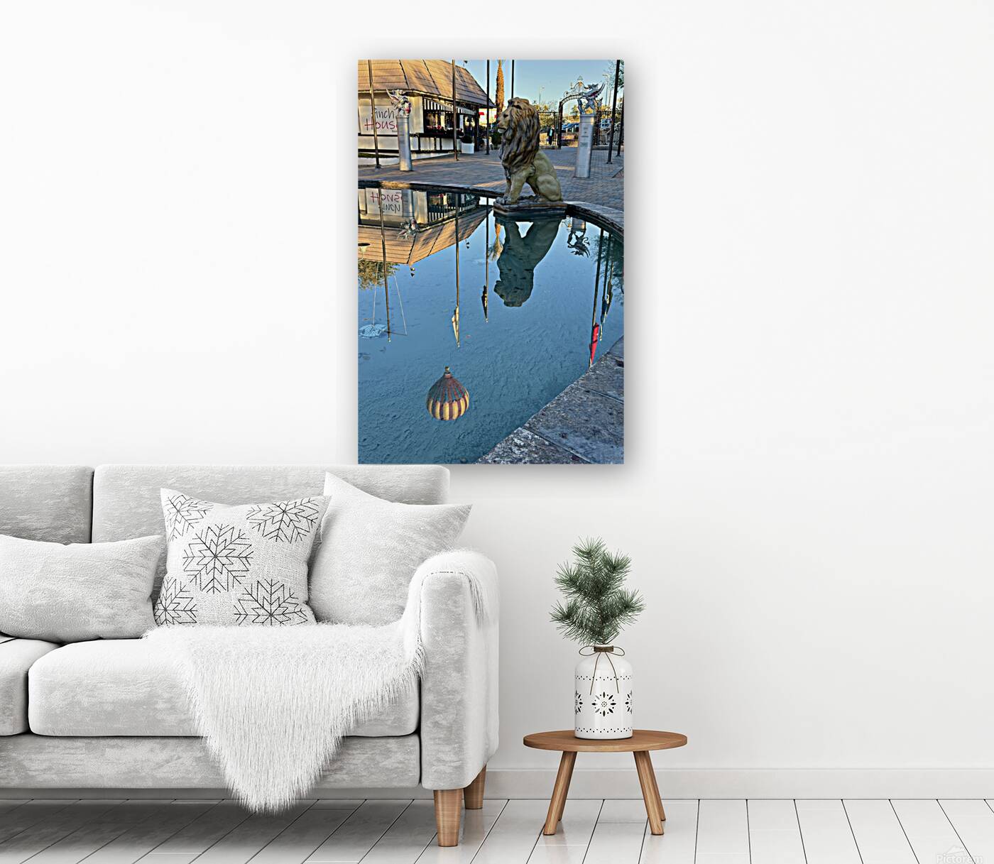 Reflection at the gate to English-2 Reproduction