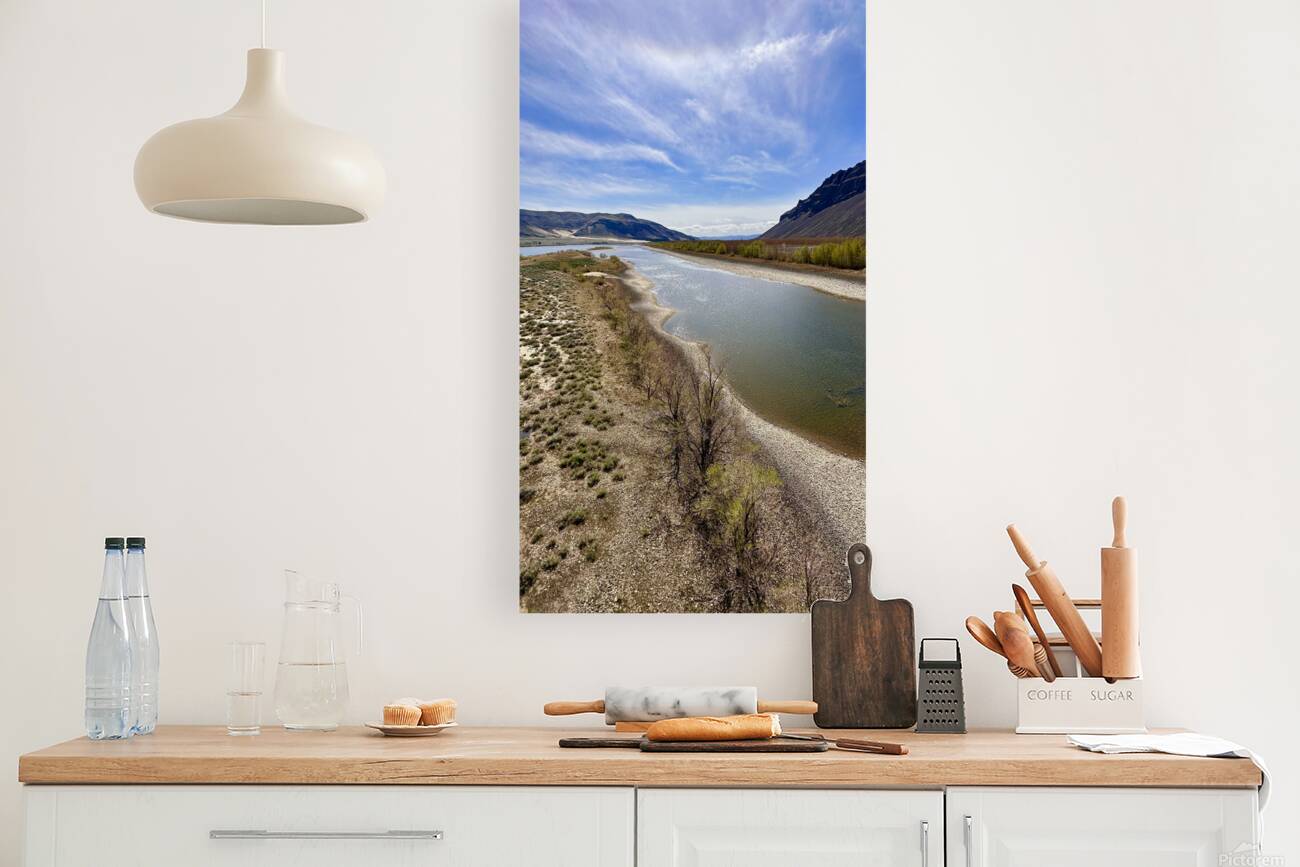 Columbia River -Beverly vertical Reproduction